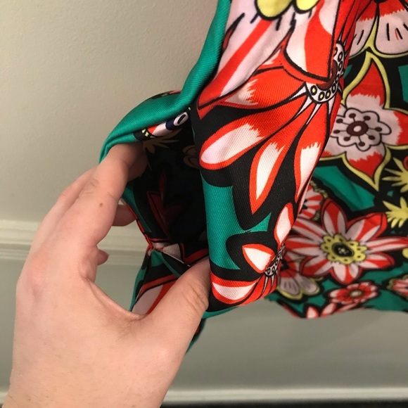 Queen Mulock Floral Shift Dress Small green red yellow pink black ModCloth retro - Picture 6 of 8